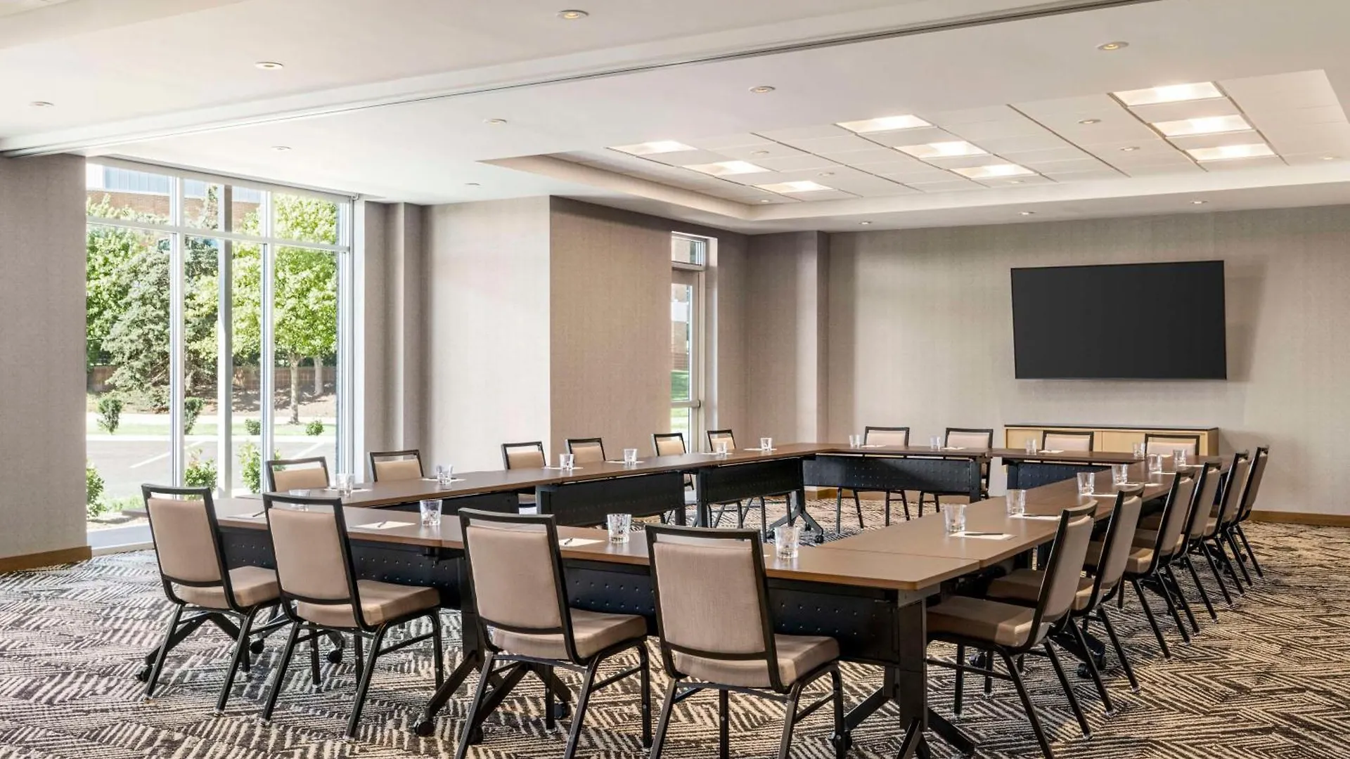 Hyatt Place Columbus Polaris